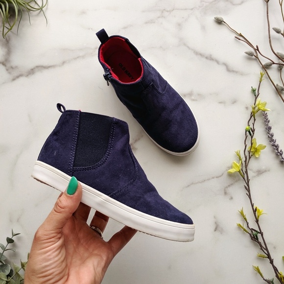 Old Navy Other - OLD NAVY Chelsea boot toddler boys navy blue white